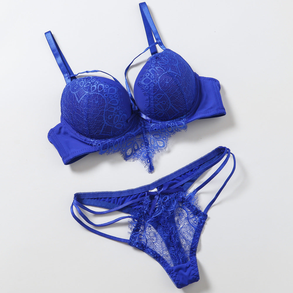 Ensemble lingerie française rouge — Dentelle gainante