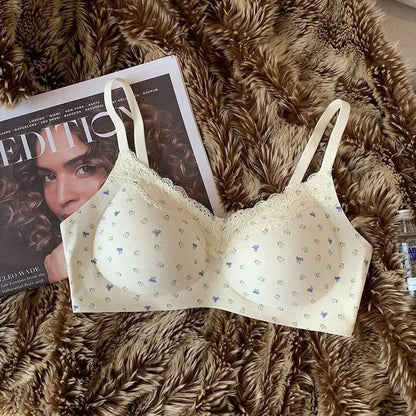 Non-Padded Lace Bra Size M-XXL, Sexy Push Up Style for Women, Comfortable Wireless Bralette AB