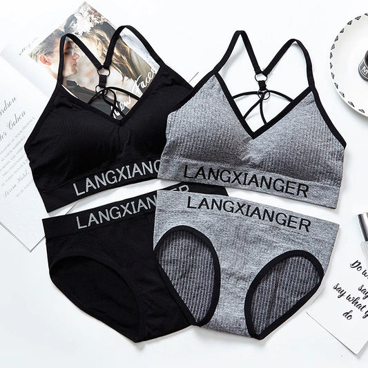 Ensemble sport femme — Brassière sans armature et culotte sans coutures