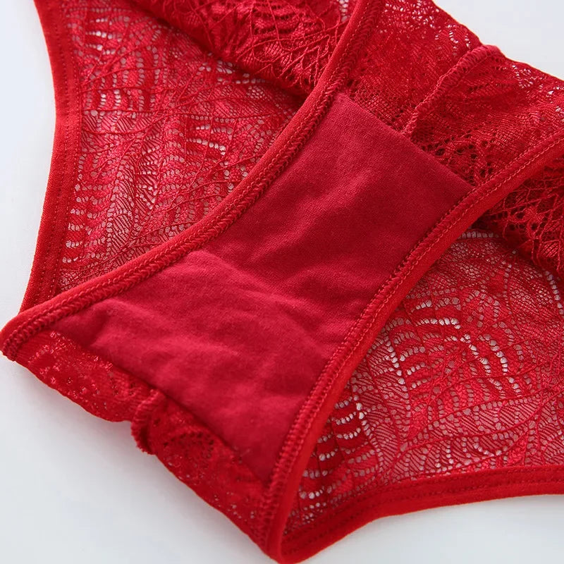 Culotte femme dentelle brodée — Taille basse ajourée