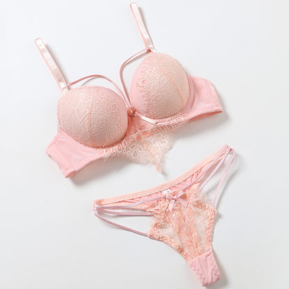 Ensemble lingerie française rouge — Dentelle gainante